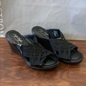 Soft Style stretch by Hush Puppies Wedge Sandals